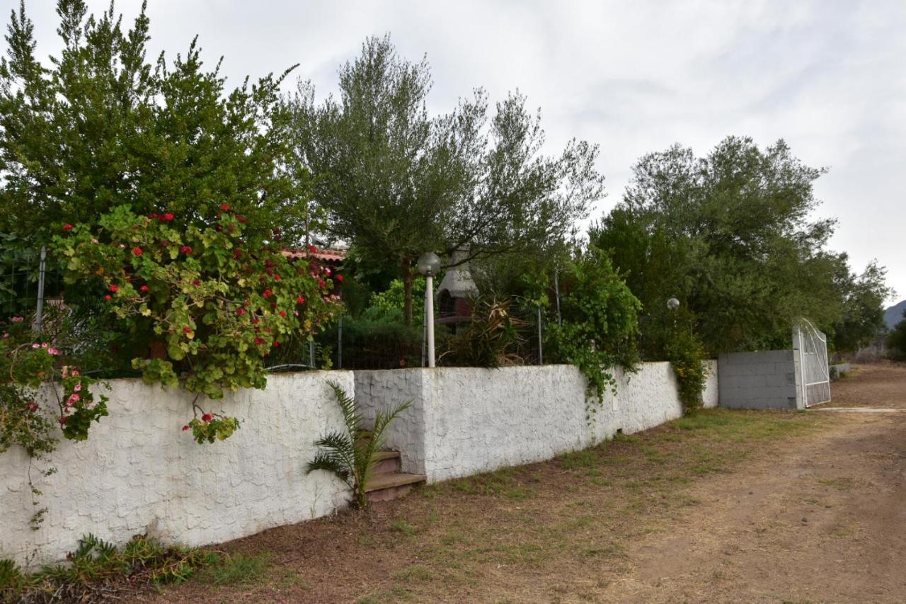 Casa Vigna Laterale E Centrale Villa Tertenia Luaran gambar